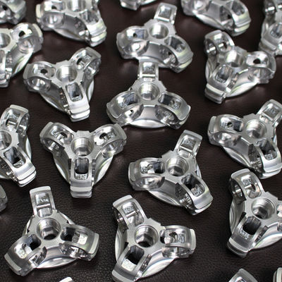 Het mechanische CNC Aluminium die Delen Hoge Precisie machinaal bewerken die Zilveren Oppervlakte anodiseren eindigt