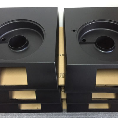 RIM Reaction Injection Molding Large-Huisvestingsdelen met het Geleidende Schilderen