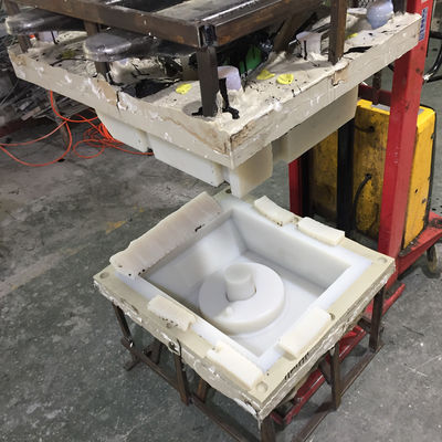RIM Reaction Injection Molding Large-Huisvestingsdelen met het Geleidende Schilderen